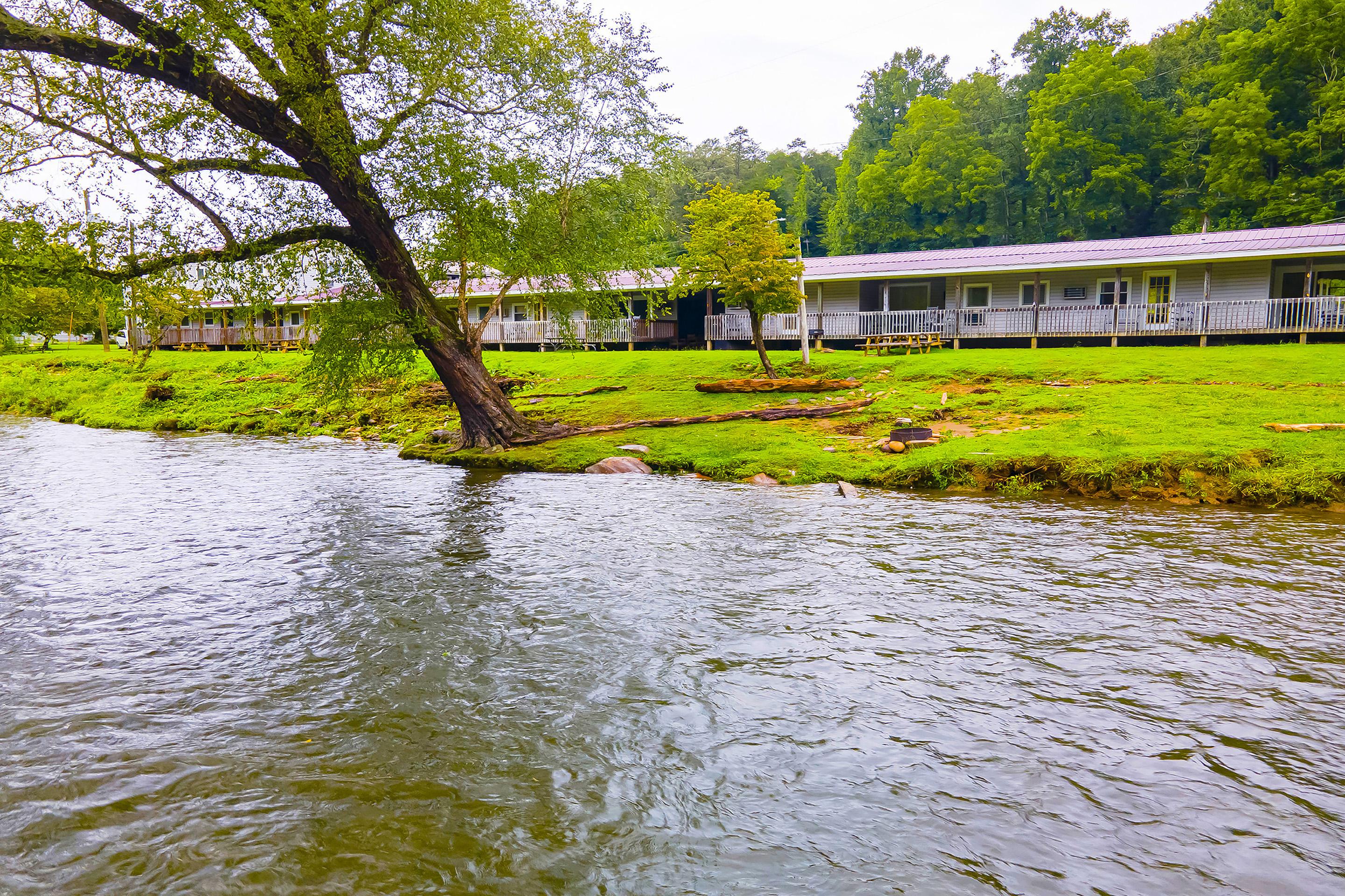 Lloyd'S On The River Country Inn By Oyo Bryson City Zewnętrze zdjęcie